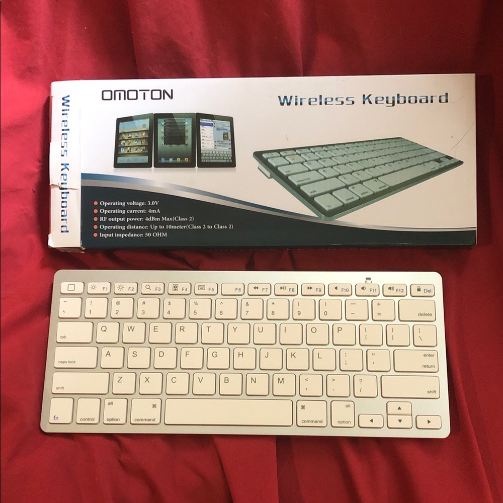 OMOTON Wireless Keyboard - White